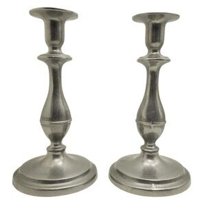 Wilton RWP Pewter Candlesticks Silver Colonial Pair 9" Rustic Candle Holders Vtg